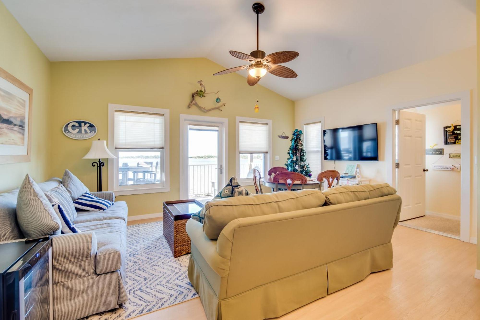 Oceanfront Oasis In Cedar Key With 2 Balconies! Villa Bagian luar foto